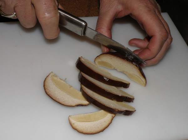 Slicing Boletus edulis - Cep - prior to drying